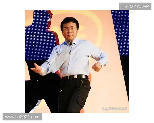 体育解说员的幽默感在解说中用